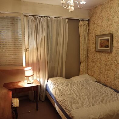 Appartement 1 pièces 300 €