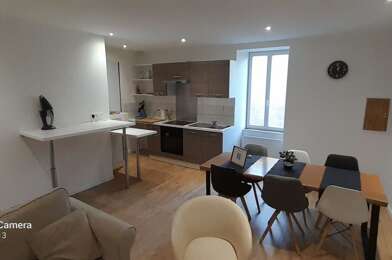 Appartement 3 pièces 710 €