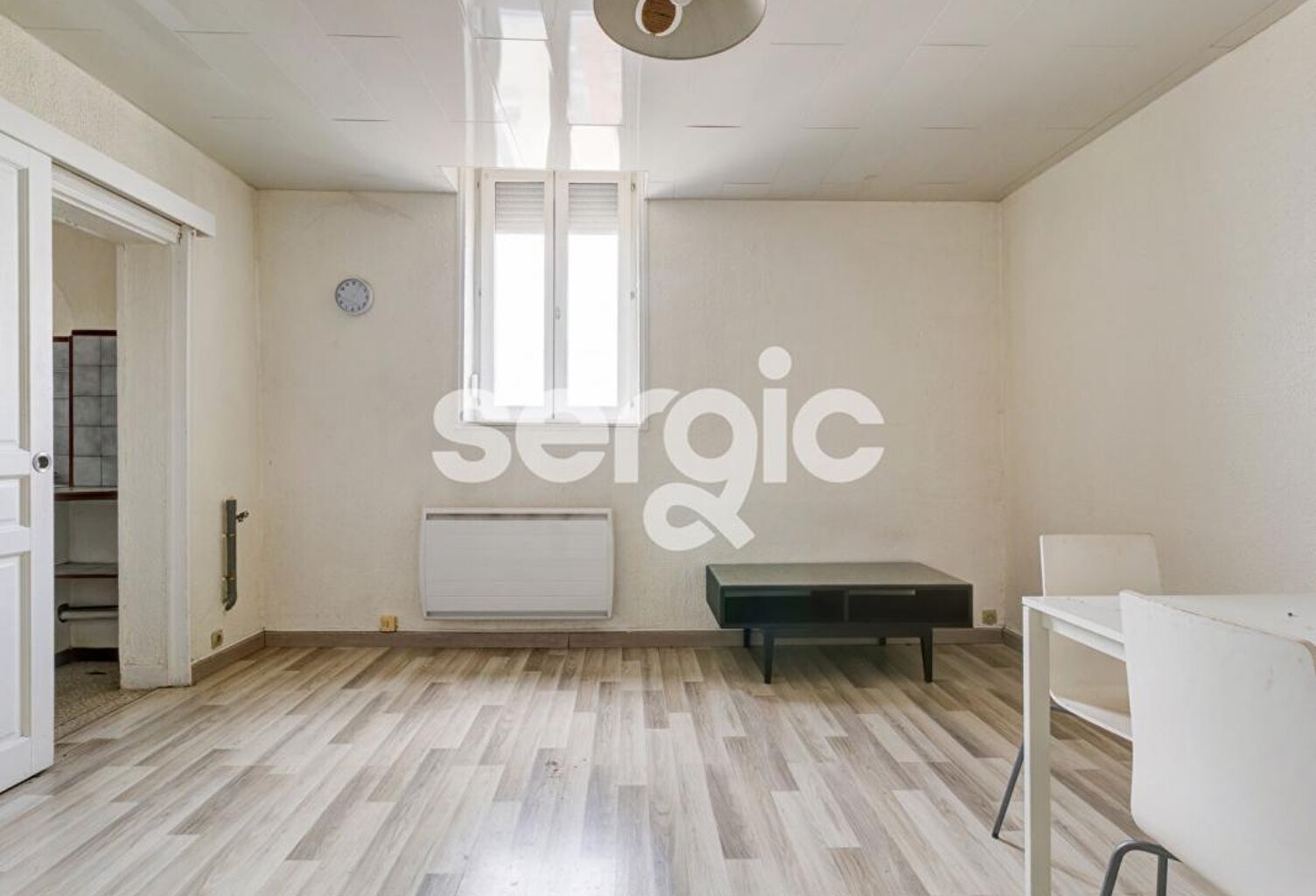 Vente appartement   Reims (51100) — photo 1