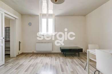 Appartement  77700 €