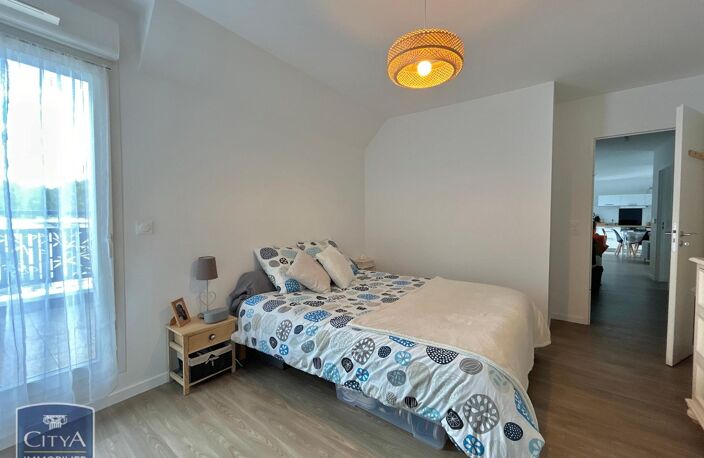 Location appartement 3 pièces 70 m² à Joué-lès-Tours (37300) — photo 3
