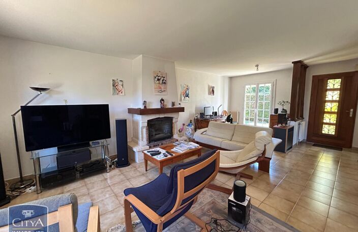 Location maison 6 pièces 108 m² à Chambray-lès-Tours (37170) — photo 2