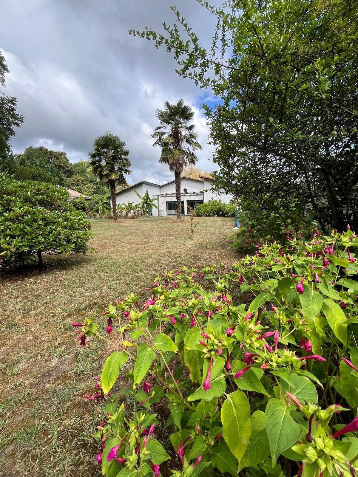 Villa / Maison  T5 à vendre Candresse 40180