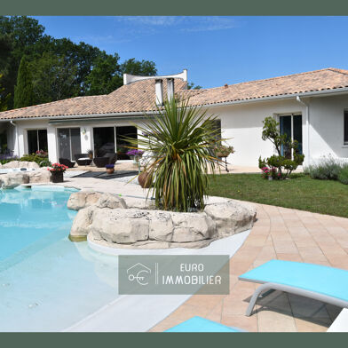 Maison 8 pièces 550000 €