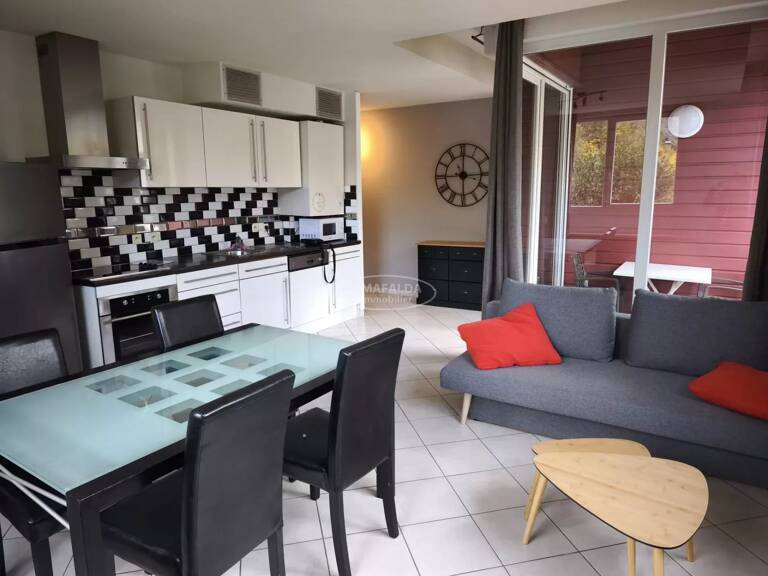 T2 avec loggia - Magland — photo 1