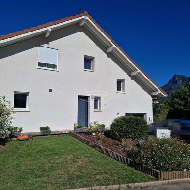 Maison 5 pièces 499000 €