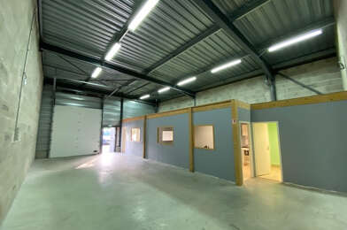 Local industriel  1436 €