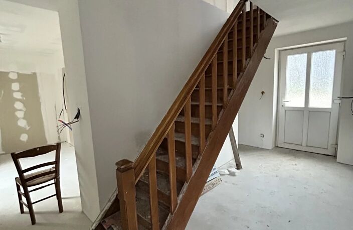 Maison à rénover à ETIVAL CLAIREFONTAINE — photo 3