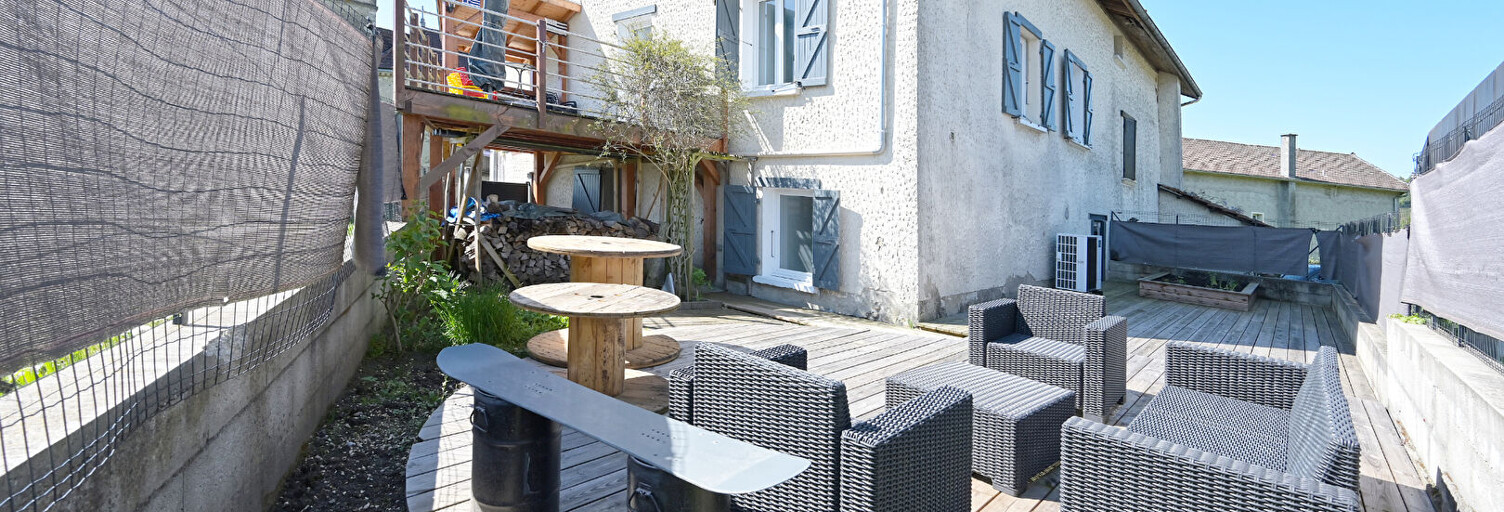 Maison 5 Pièces 146 m² à vendre à Villages du Lac de Paladru (38850)