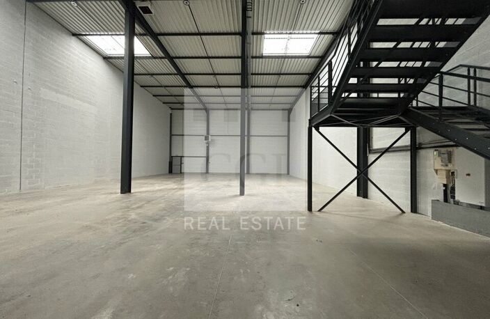 LOCAL D'ACTIVITE à LOUER — photo 3