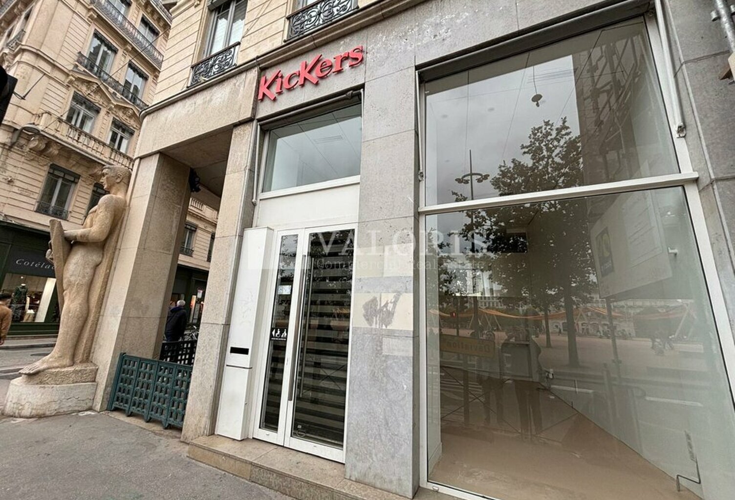 à LOUER — photo 1