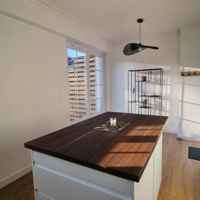 Appartement 3 pièces 383250 €