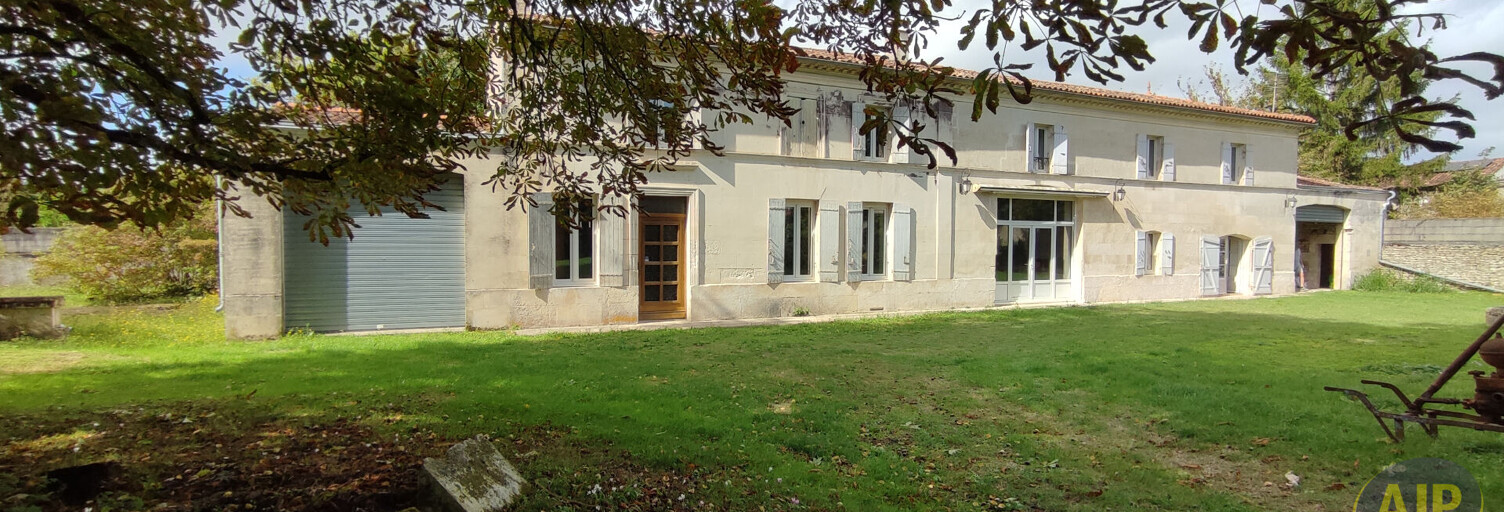 Maison 9 Pièces 318 m² à vendre à Saint-Léger (17800)