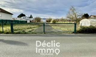 Terrain  3225 m² à vendre à Saint-Cyr-sur-Loire (37540)