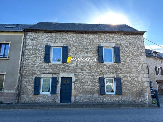 A VENDRE - Maison d'habitation 4 pièces avec terrain  - BERTHOLENE — photo du bien