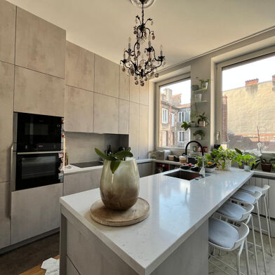 Appartement 8 pièces 360000 €