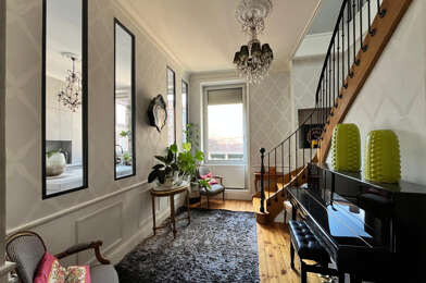 Appartement 8 pièces 325000 €