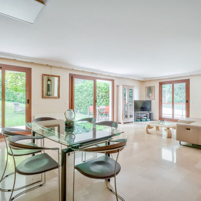 Appartement 4 pièces 495000 €