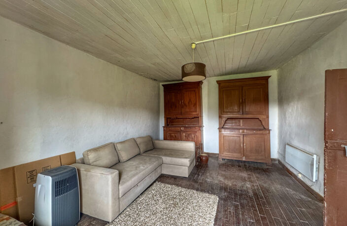 Maison avec dépendances à rénover — photo 5