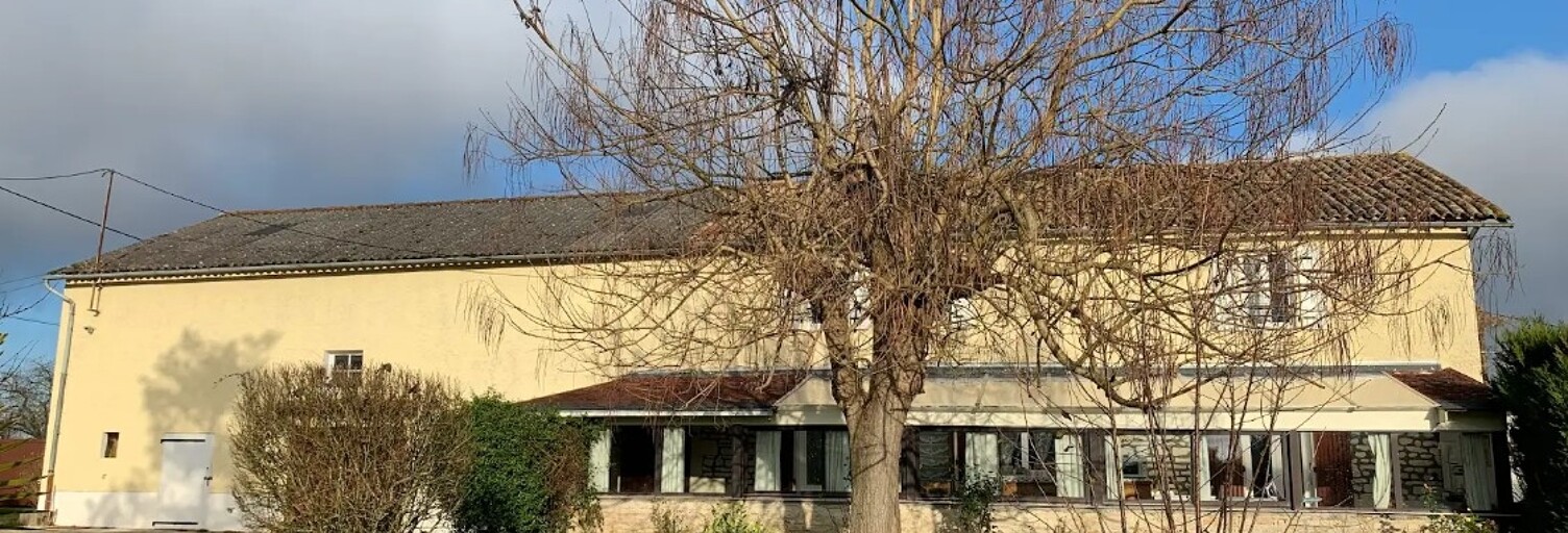 Maison 4 Pièces 132 m² à vendre à Mairé-Levescault (79190)