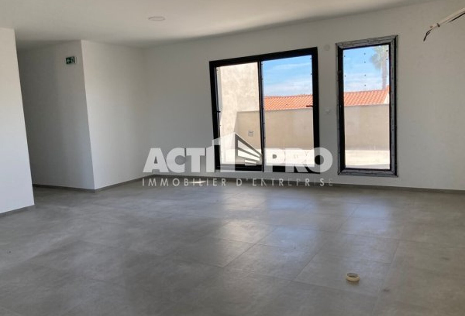 Bureaux à louer — photo 1