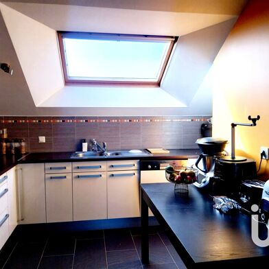 Appartement 4 pièces 166000 €