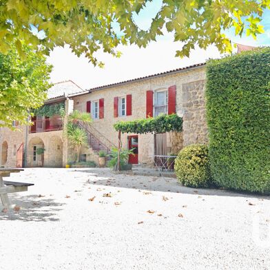 Maison 12 pièces 895000 €