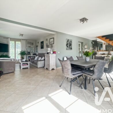 Maison 6 pièces 299000 €