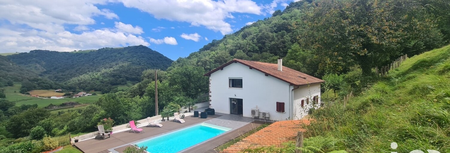 Maison 5 Pièces 240 m² à vendre à Saint-Martin-d'Arrossa (64780)
