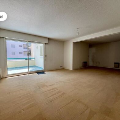 Appartement 4 pièces 337920 €