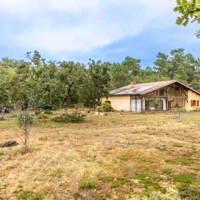 Maison 6 pièces 296520 €