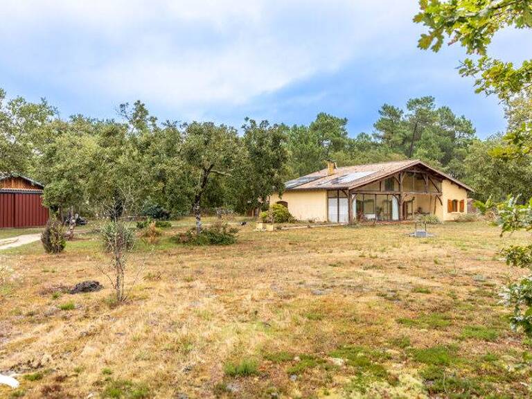 Villa de 6 pièces principales — photo 1