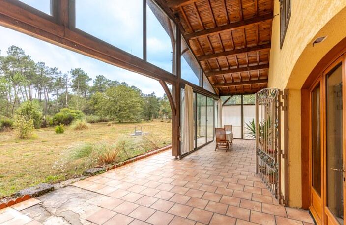 Villa de 6 pièces principales — photo 2