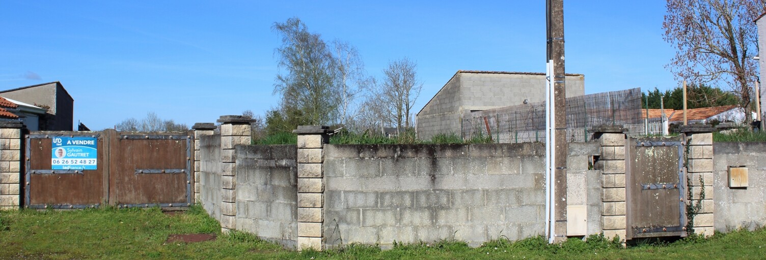 Terrain  1574 m² à vendre à Apremont (85220)