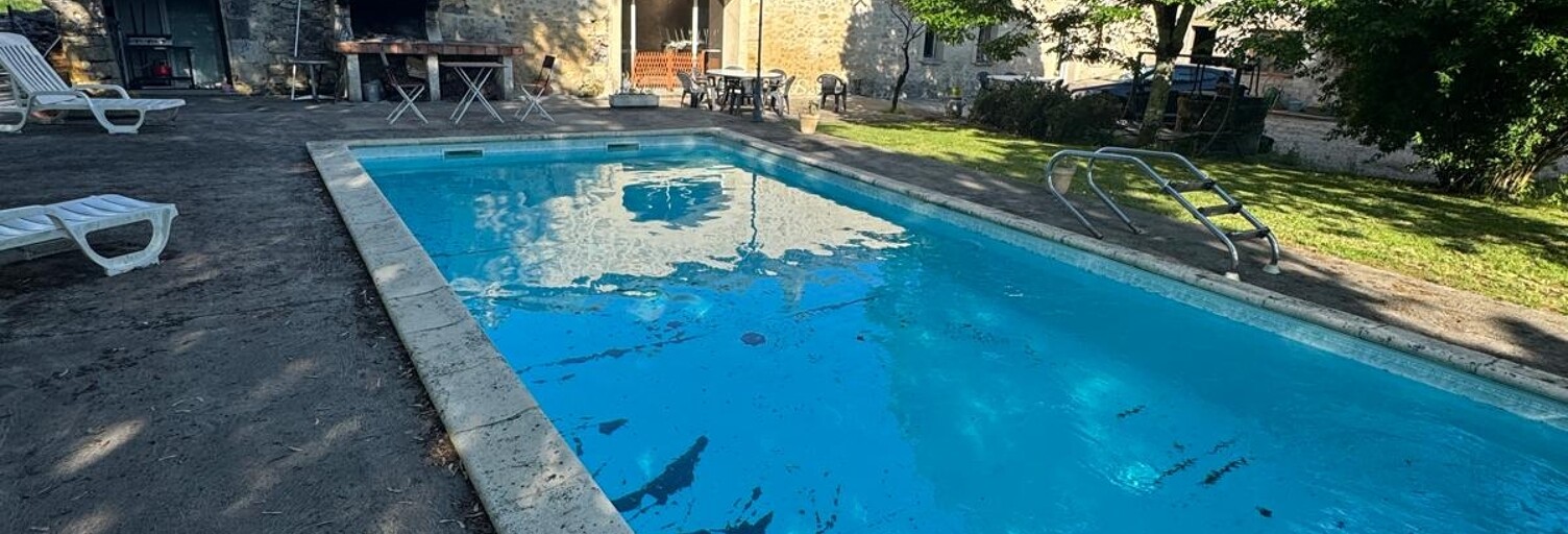 Maison 5 Pièces 196 m² à vendre à Saint-Genès-de-Fronsac (33240)