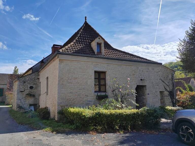 Maison en pierre de 7 pièces principales — photo 1