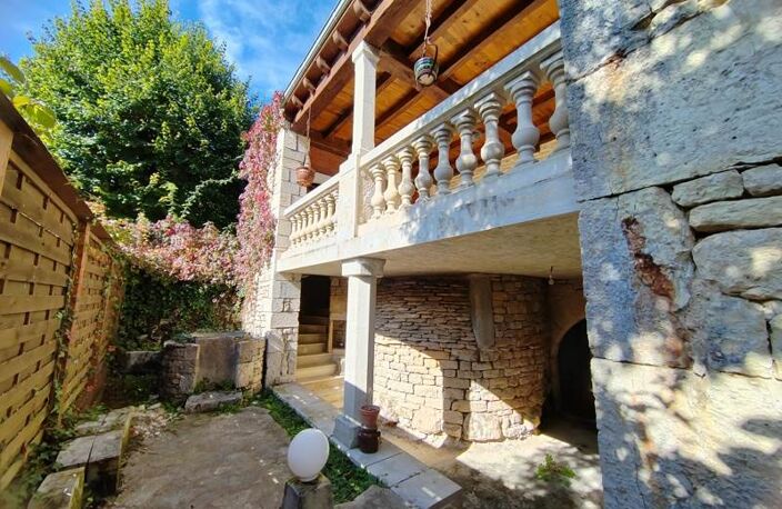 Maison en pierre de 7 pièces principales — photo 5
