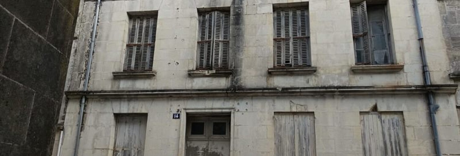 Immeuble   m² à vendre à Barbezieux-Saint-Hilaire (16300)