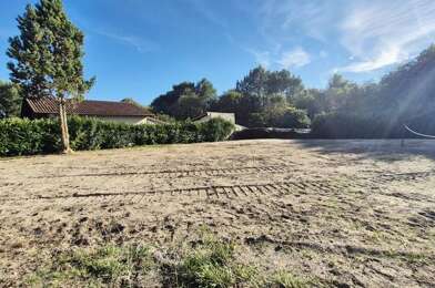 Terrain  77420 €