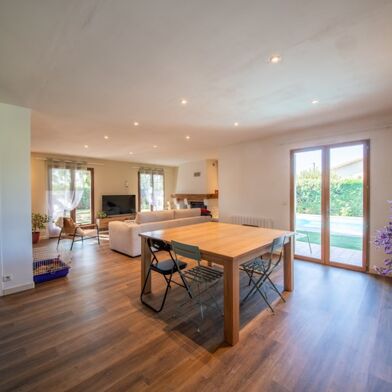 Maison 6 pièces 353760 €