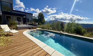 Maison 7 Pièces 287 m² à vendre à Carros (06510)