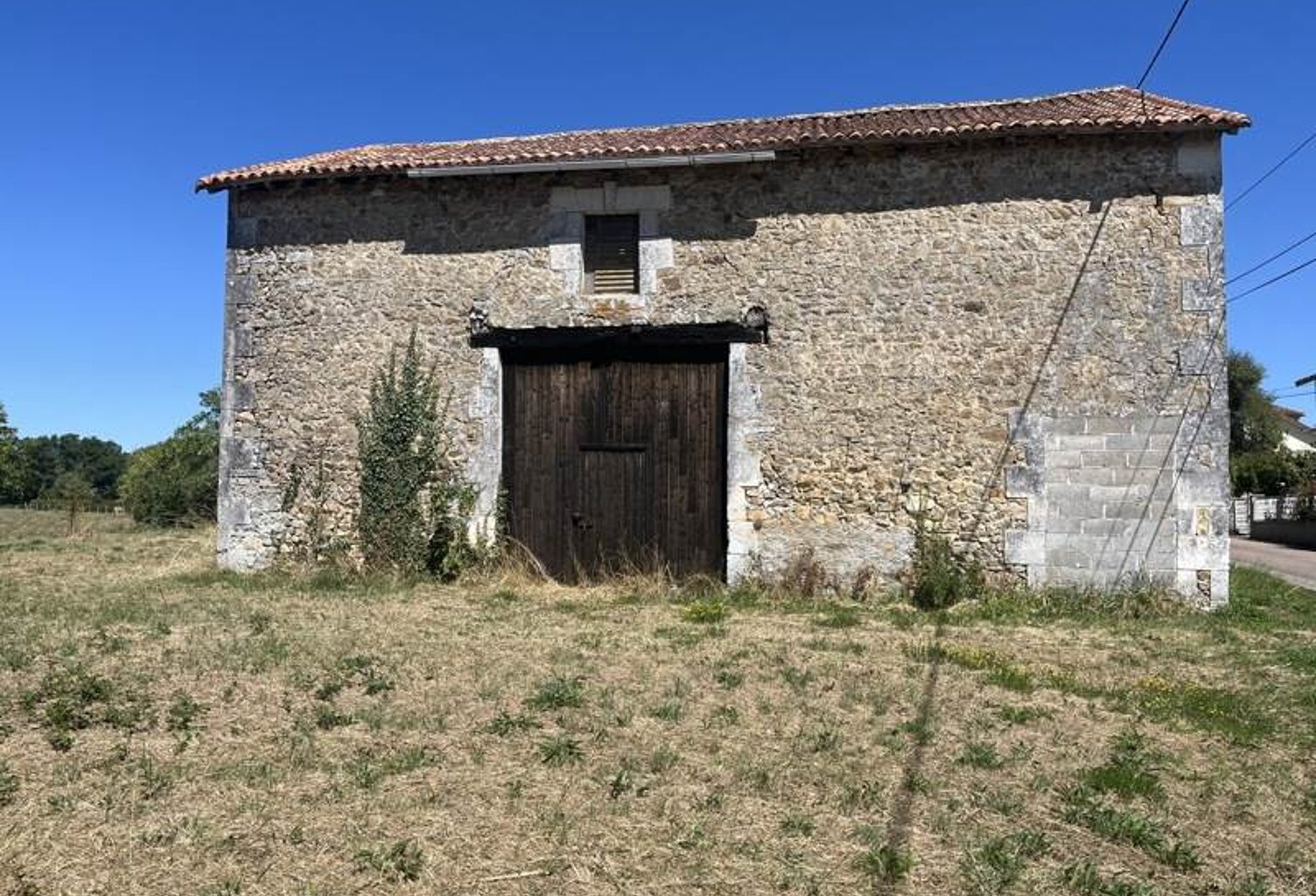 Grange de 0 pièces principales — photo 1
