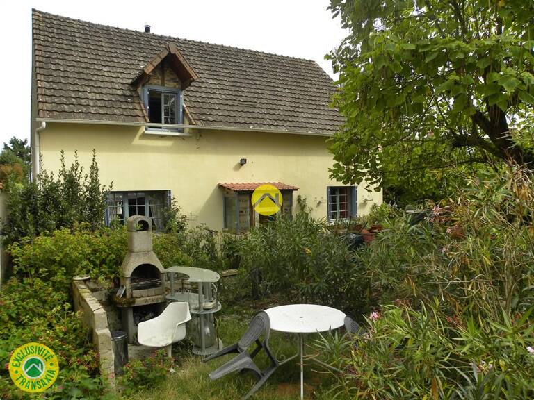 EN CENTRE DE VILLAGE — photo 1