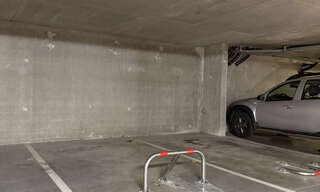 Garage   m² à louer à Reims (51100)