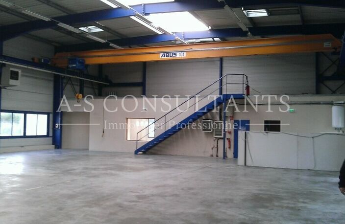 LOCAL D'ACTIVITE A LOUER — photo 3