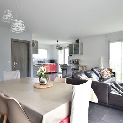 Maison 5 pièces 359000 €