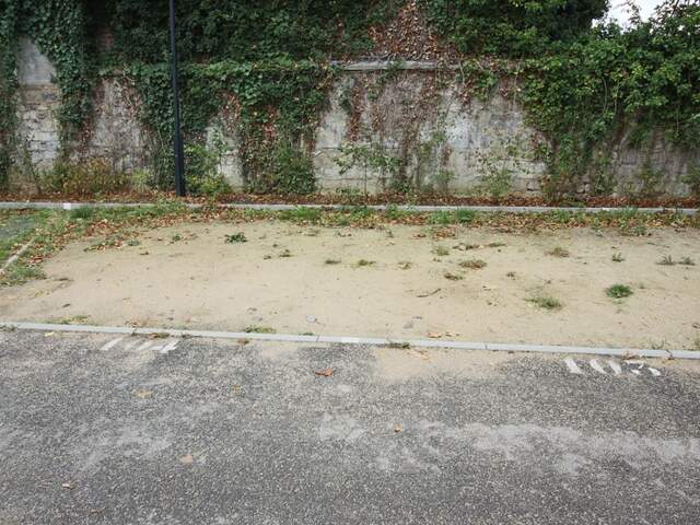 A vendre 3 places de Parking à Persan — photo du bien
