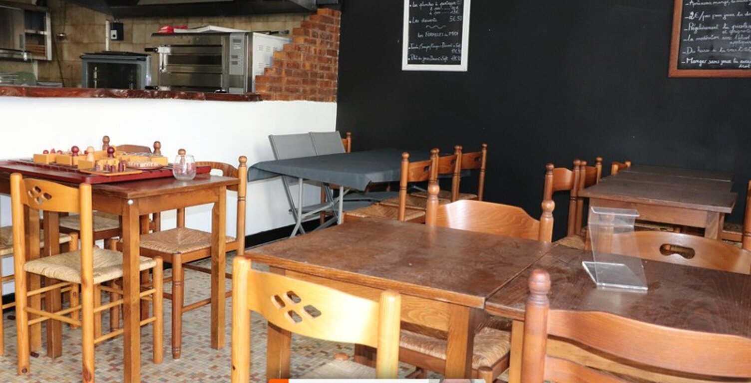 VENTE LOCAL COMMERCIAL DE 115M² A DEUX PAS DU  CENTRE VILLE ROCHEFORT 17 — photo 1