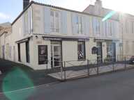 VENTE LOCAL COMMERCIAL DE 115M² A DEUX PAS DU  CENTRE VILLE ROCHEFORT 17 — photo 3