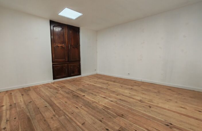 Immeuble à vendre CASTILLON LA BATAILLE (33) — photo 3